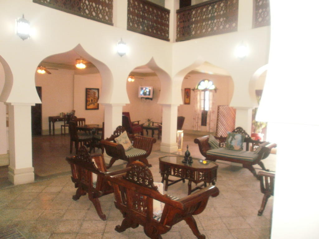 Asmini Palace Hotel Zanzibar Exterior photo