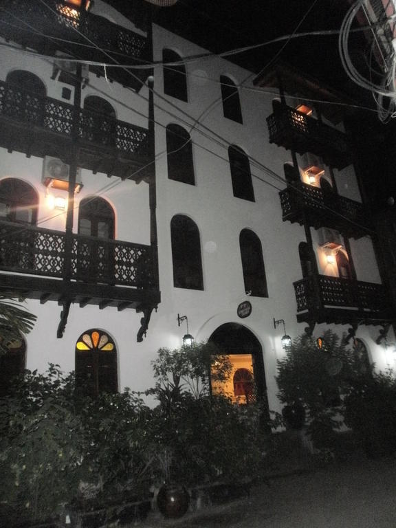 Asmini Palace Hotel Zanzibar Exterior photo